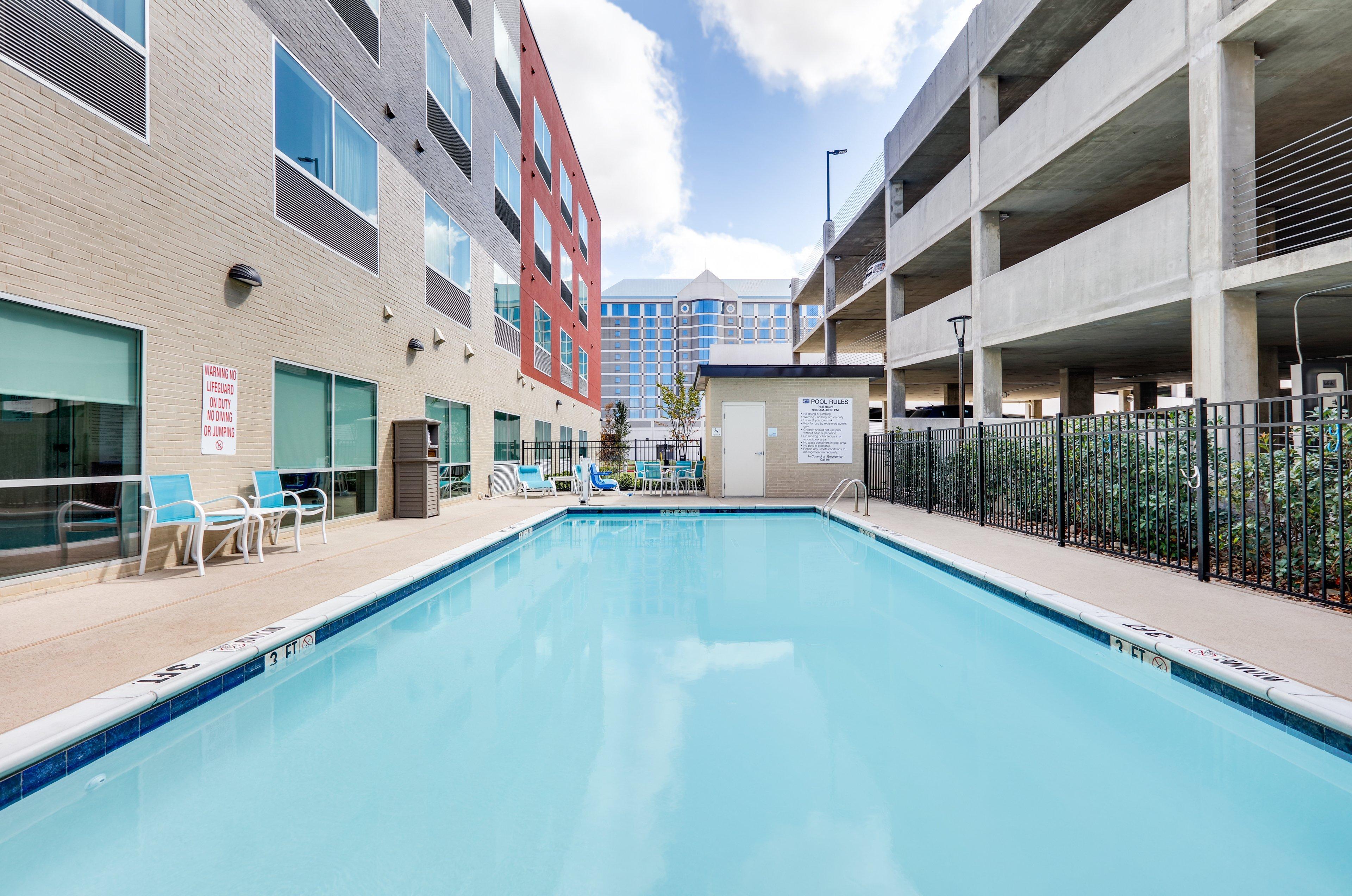 Holiday Express & Dallas Nw - By Ihg Hotel